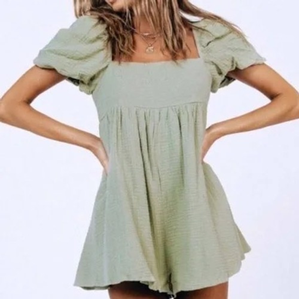 Princess Polly Sage Green Swiss Dot Smocked Mini Dress Romper 6 Scoop Neck